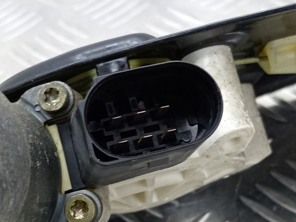 Стеклоподъемник задний левый BMW 5er 5 серия E60/E61 2003-2010