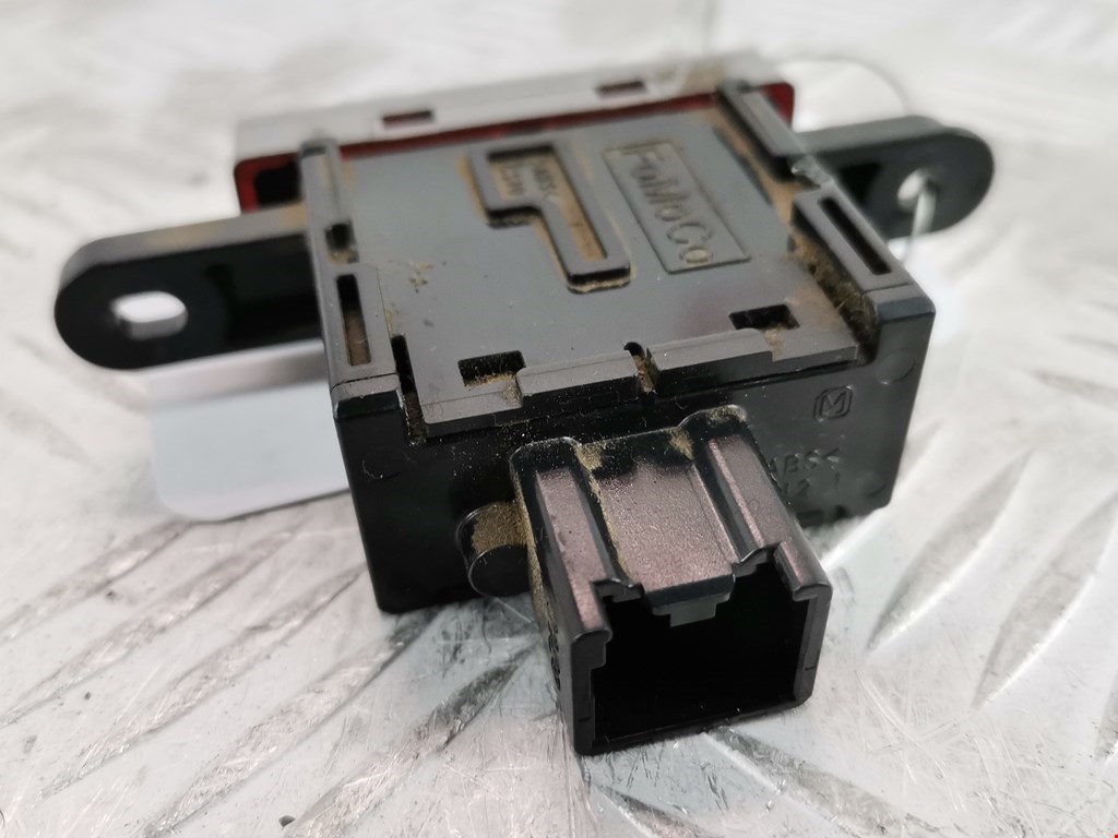 Кнопка аварийной сигнализации (аварийки) FORD Ranger 2006-2012