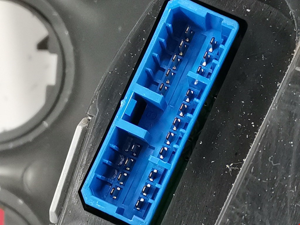 Панель приборов (щиток) IVECO EuroCargo II 2003-2008