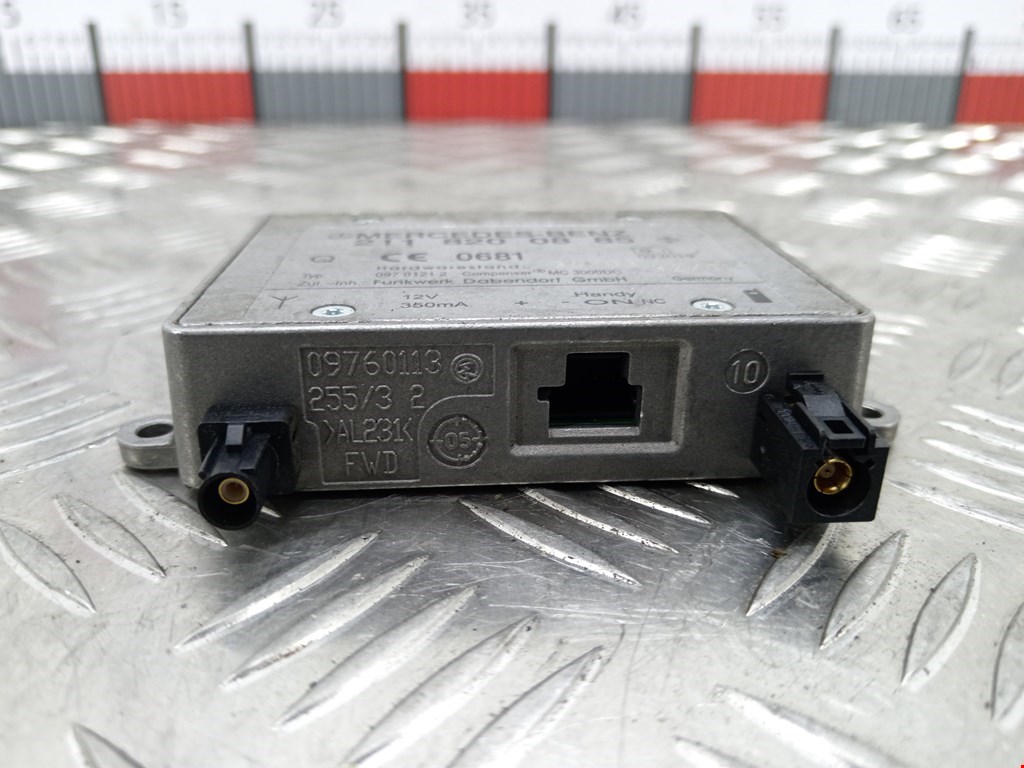 Усилитель антенны MERCEDES-BENZ M-Class W164 ML 2005-2011