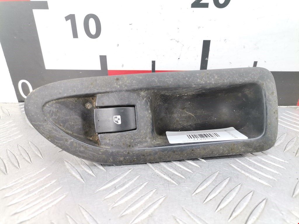 Кнопка стеклоподъемника RENAULT Laguna 2001-2007
