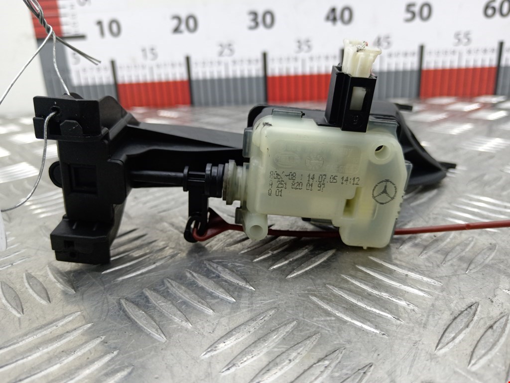 Активатор замка бензобака MERCEDES-BENZ M-Class W164 ML 2005-2011