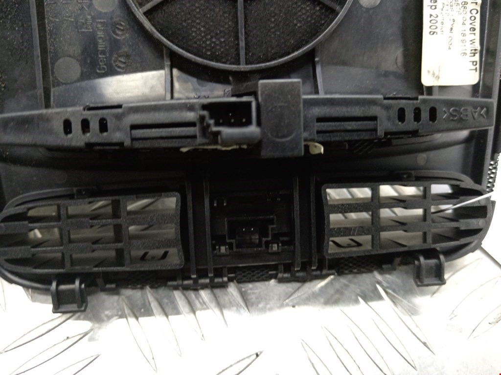 Дисплей информационный (компьютера) MERCEDES-BENZ M-Class W164 ML 2005-2011