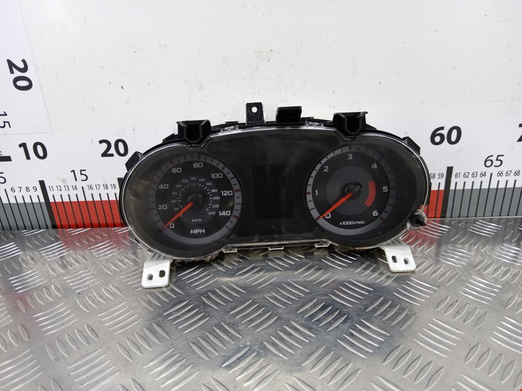 Панель приборов (щиток) MITSUBISHI Outlander XL 2006-2012