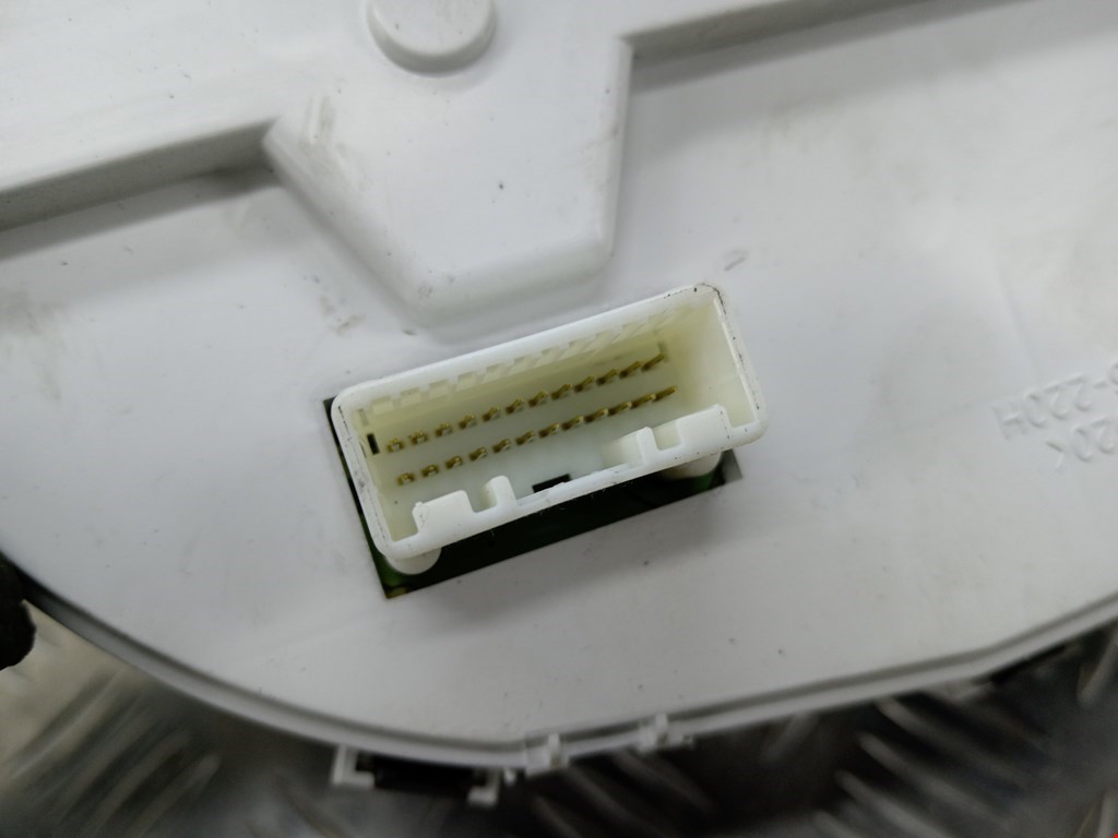 Панель приборов (щиток) MITSUBISHI Outlander XL 2006-2012