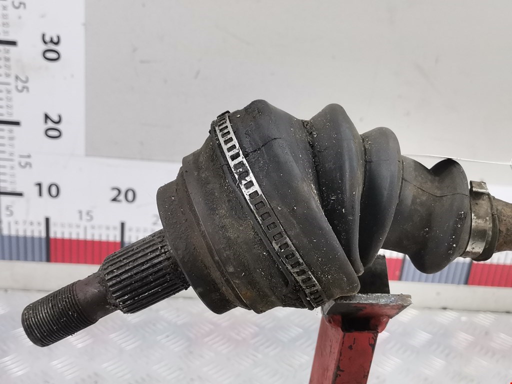 Полуось (привод, приводной вал) передняя левая MERCEDES-BENZ M-Class W164 ML 2005-2011