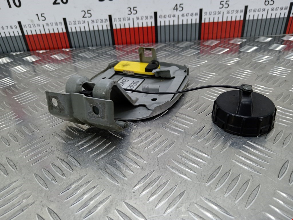 Лючок бензобака MITSUBISHI Outlander XL 2006-2012