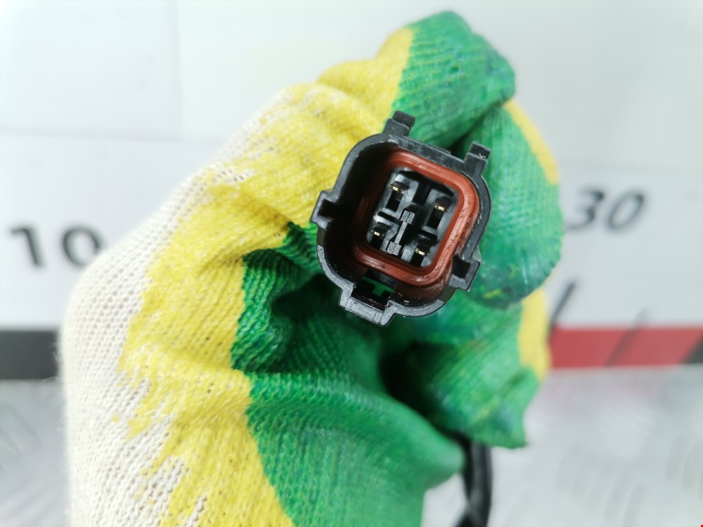 Замок двери передней левой KIA Carnival I 1999-2005