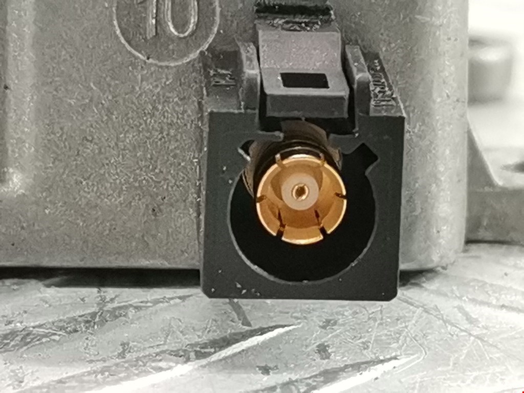 Усилитель антенны MERCEDES-BENZ M-Class W164 ML 2005-2011