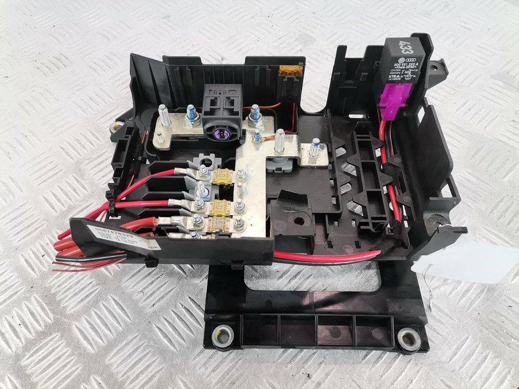 Блок предохранителей Volkswagen Touareg 1 (2002-2010)