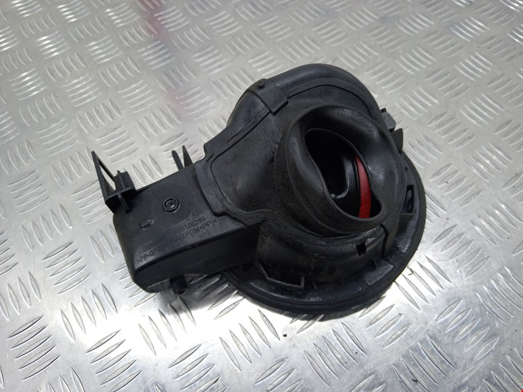 Лючок бензобака OPEL Zafira C 2012-2019