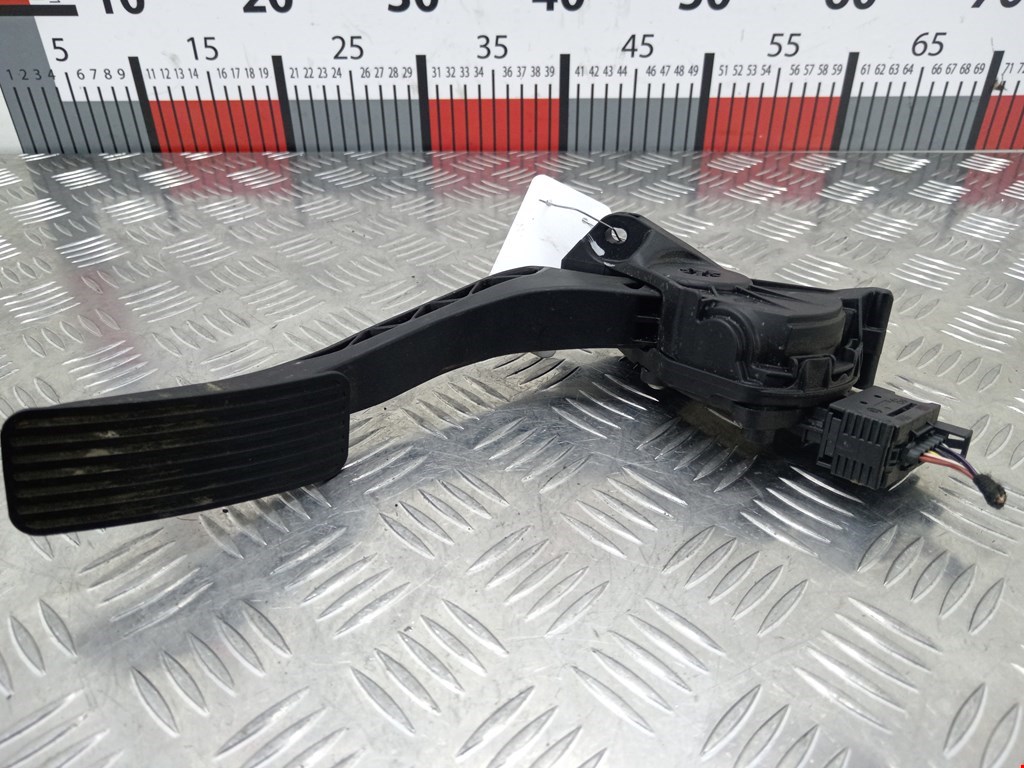 Педаль газа OPEL Zafira C 2012-2019