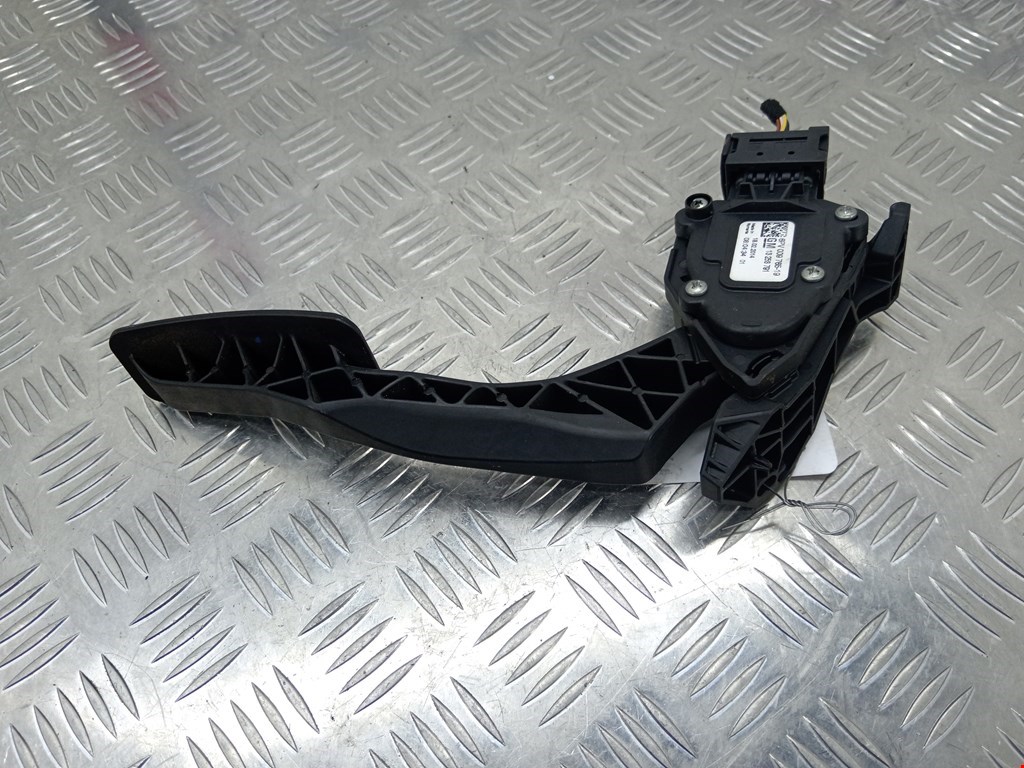 Педаль газа OPEL Zafira C 2012-2019