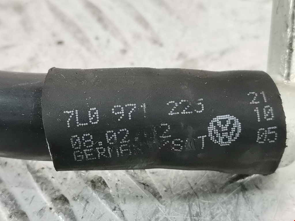 Клемма аккумулятора (плюс) + VOLKSWAGEN Touareg 2002-2010