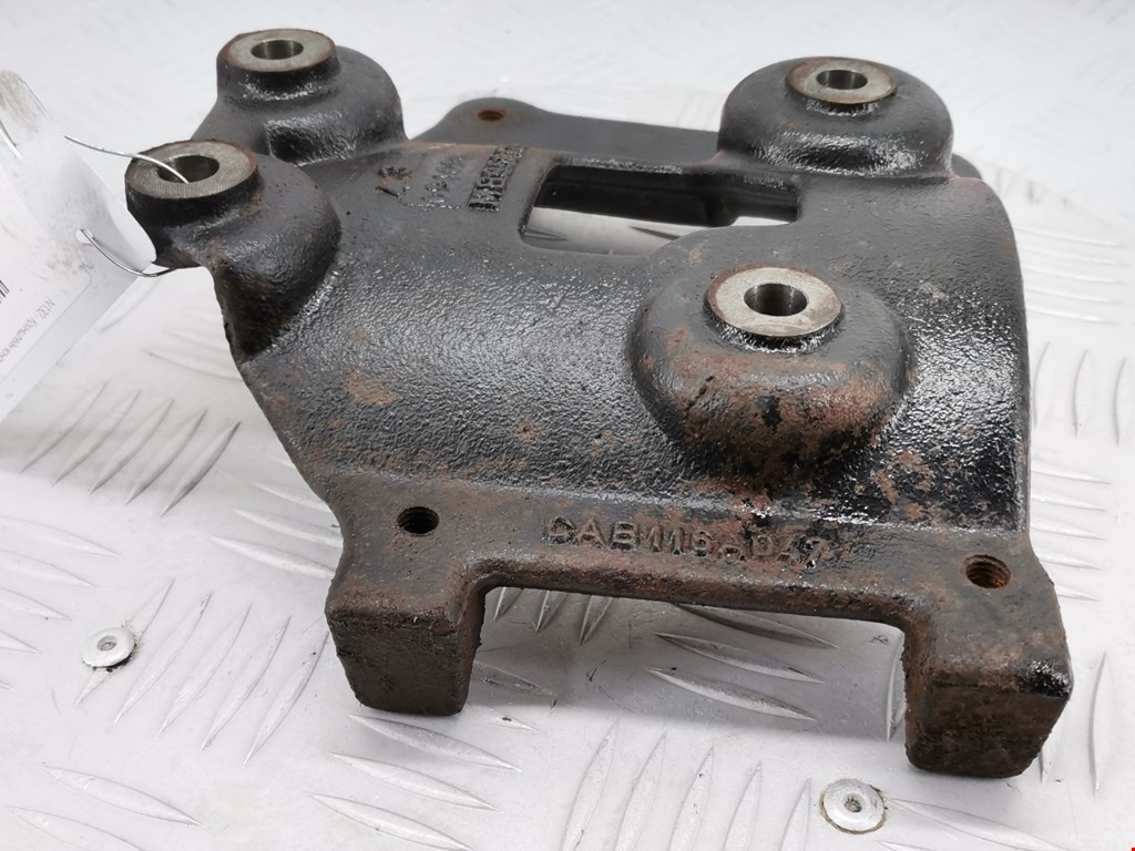 Кронштейн кондиционера MITSUBISHI Carisma 1995-1999