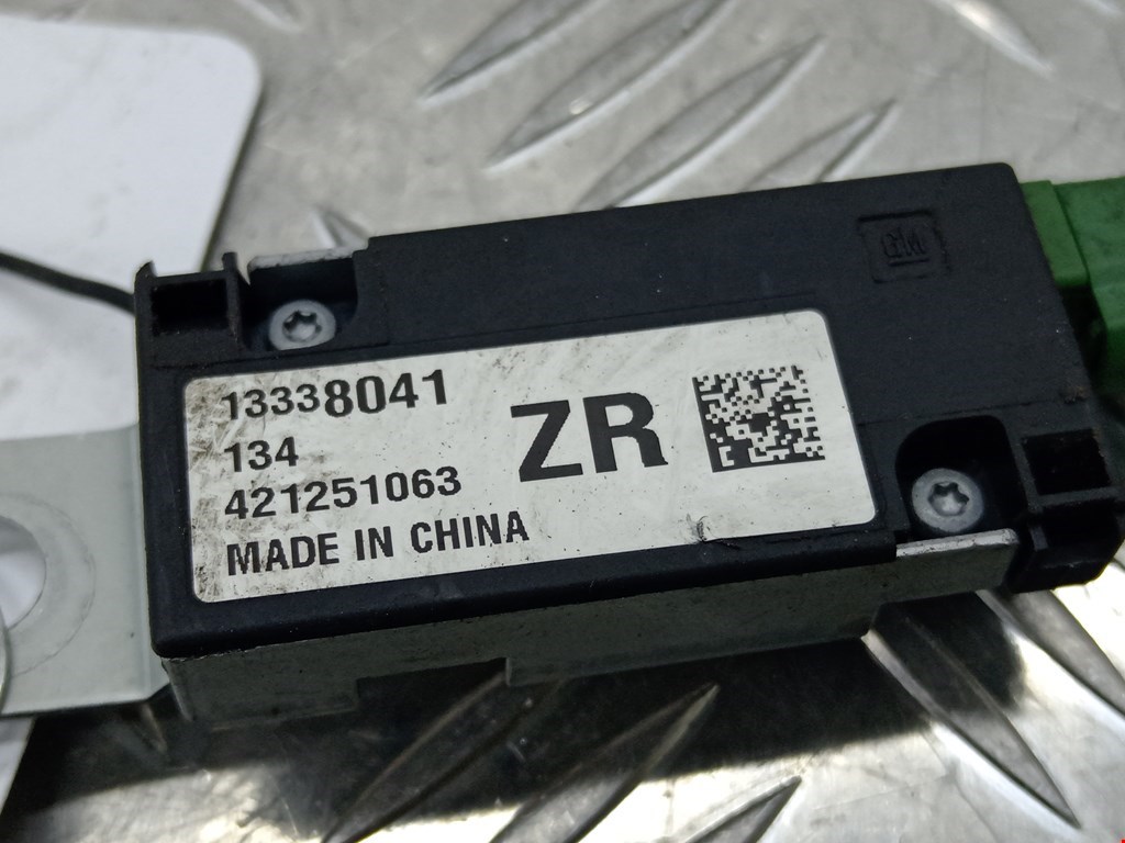 Усилитель антенны OPEL Zafira C 2012-2019