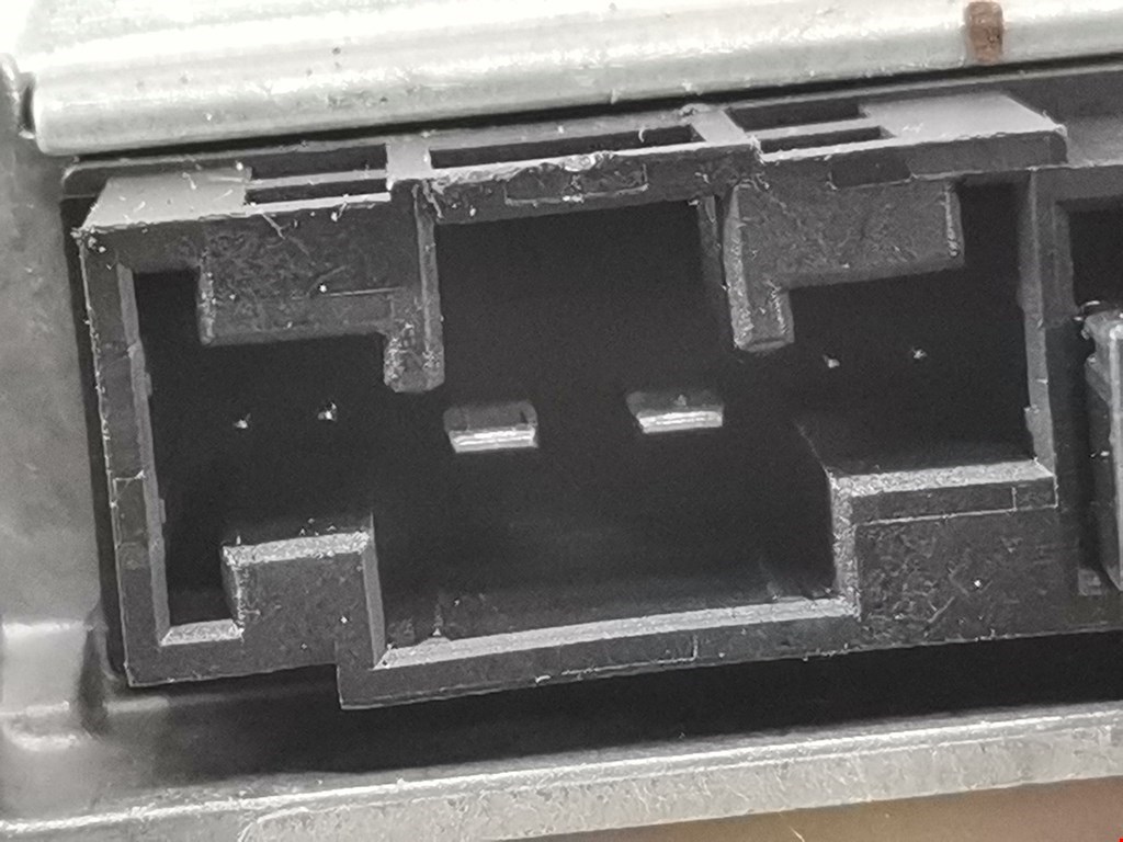 Ремень безопасности передний правый MERCEDES-BENZ CLS-Class C219 2004-2010