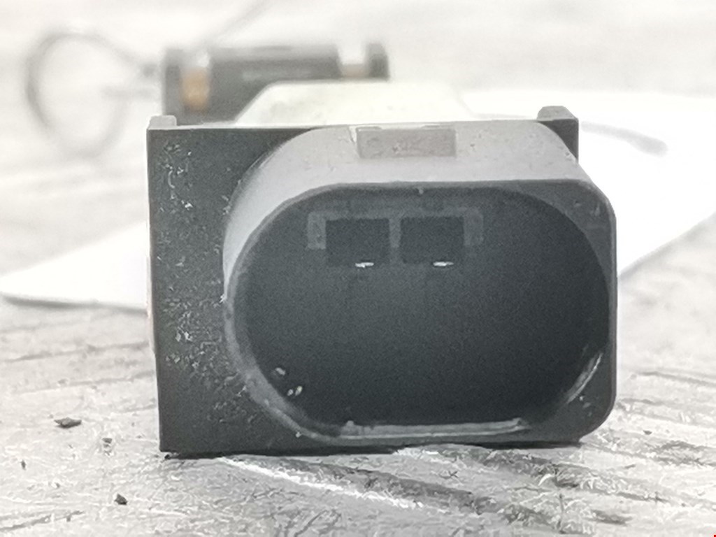 Датчик AIR BAG (подушек безопасности) VOLKSWAGEN Touareg 2002-2010