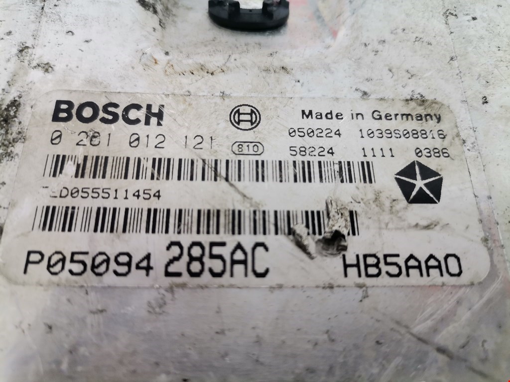 Блок управления двигателя (ЭБУ) CHRYSLER Voyager IV RG 2001-2007