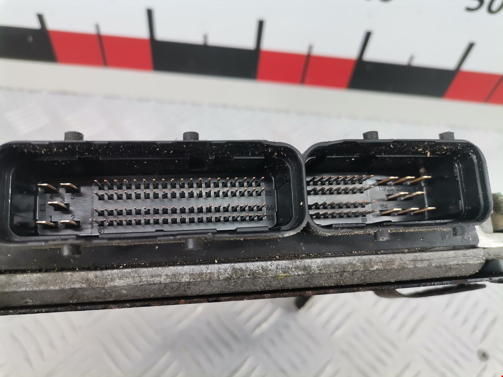 Блок управления двигателя (ЭБУ) CHRYSLER Voyager IV RG 2001-2007