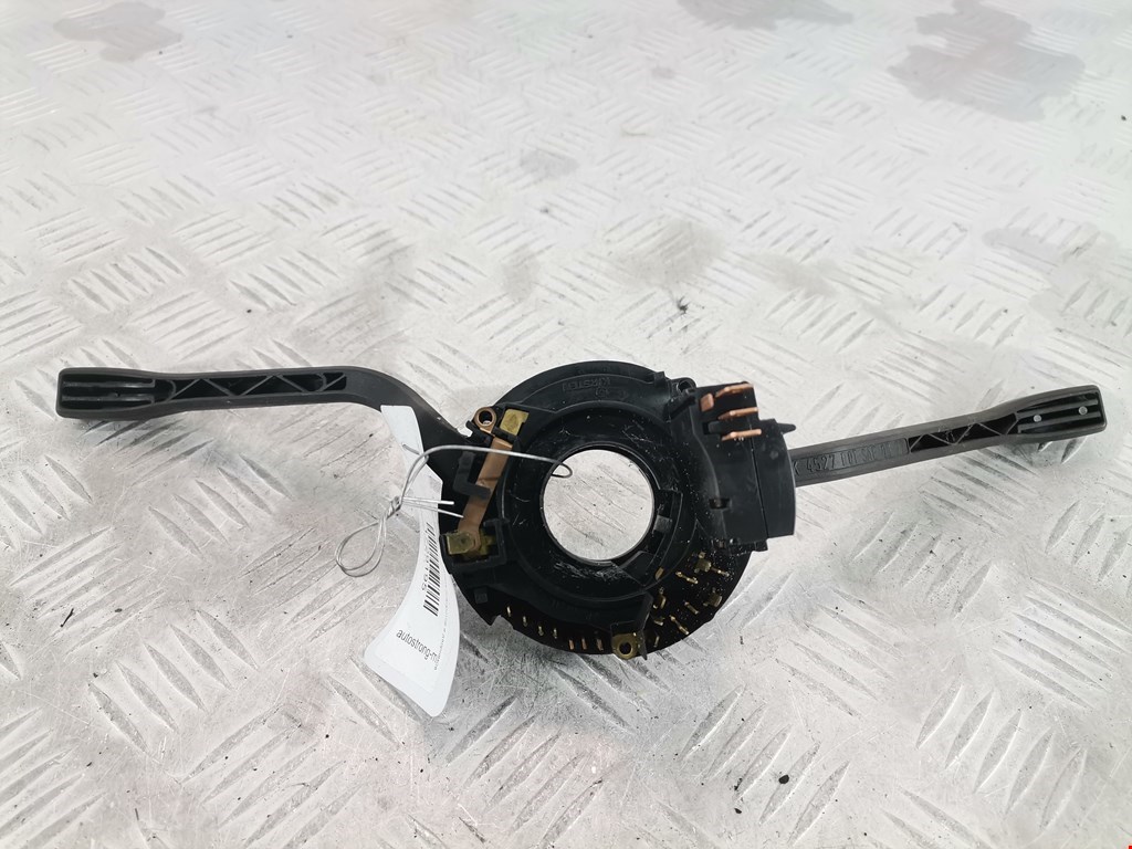 Переключатель поворотов подрулевой VOLKSWAGEN Polo II 1981-1994