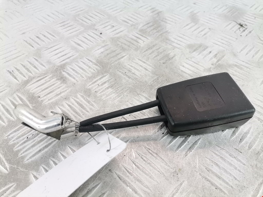 Замок ремня безопасности (преднатяжитель ремня безопасности) Mercedes CLS-Class (W219) (2004-2010)