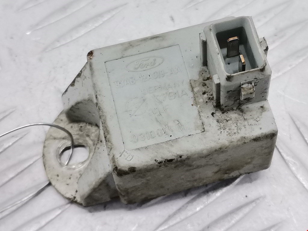 Коммутатор зажигания Ford Escort 5 (1990-1996)