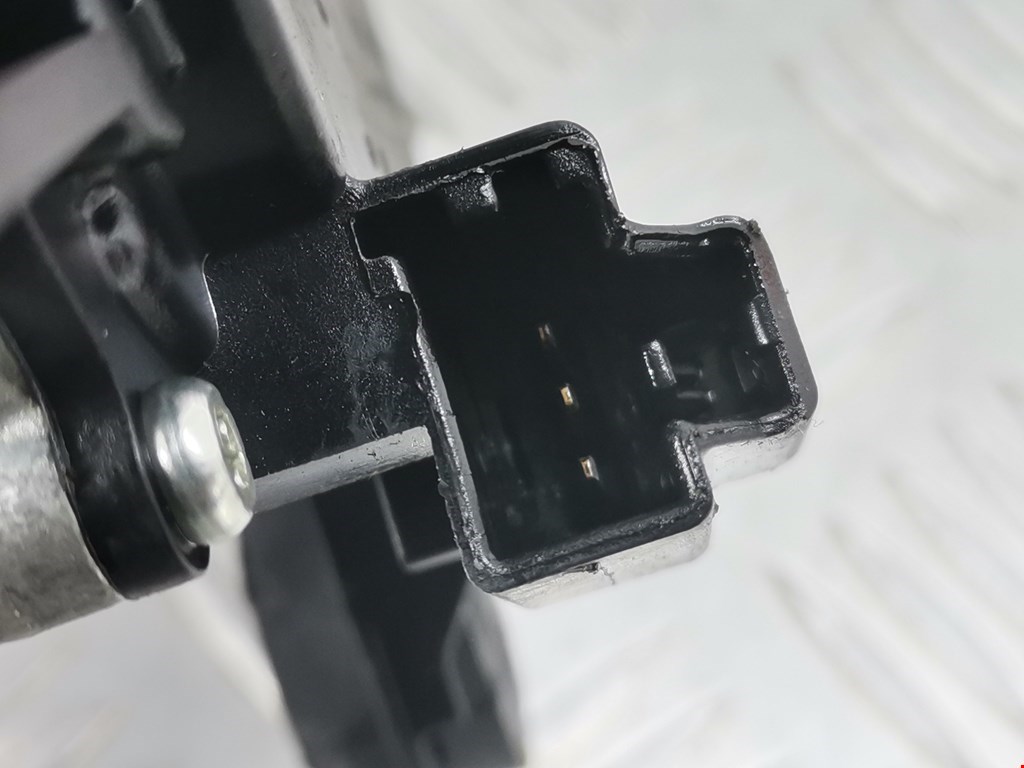 Моторчик стеклоочистителя задний FORD Mondeo III 2000-2007