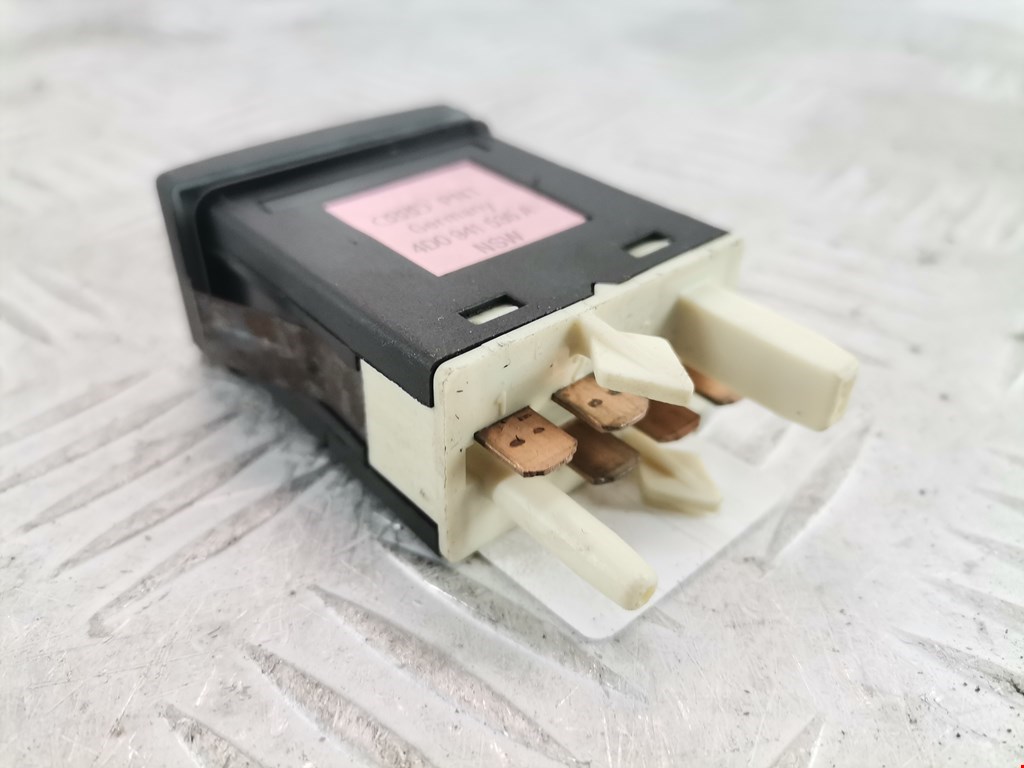 Кнопка включения противотуманных фар AUDI A8 D2 1994-2002