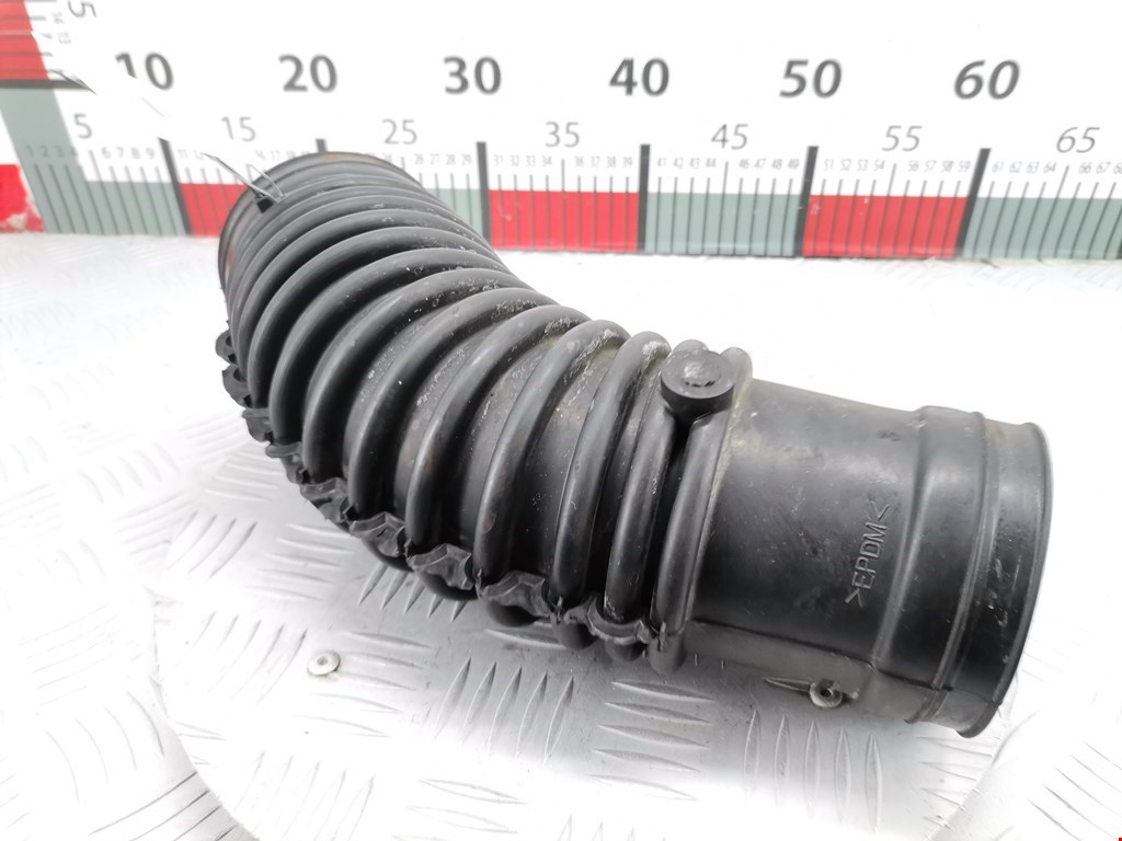 Патрубок воздушного фильтра FORD Mondeo II 1996-2000