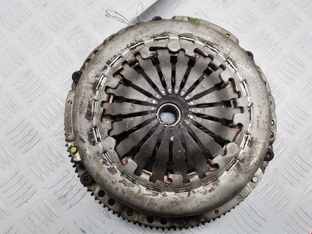 Маховик (демпфер сцепления) Peugeot 206 (1998-2006)