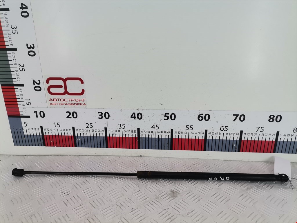 Амортизатор капота левый=правый AUDI A4 B6 2001-2005