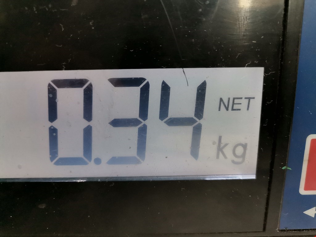 Амортизатор капота левый=правый AUDI A4 B6 2001-2005