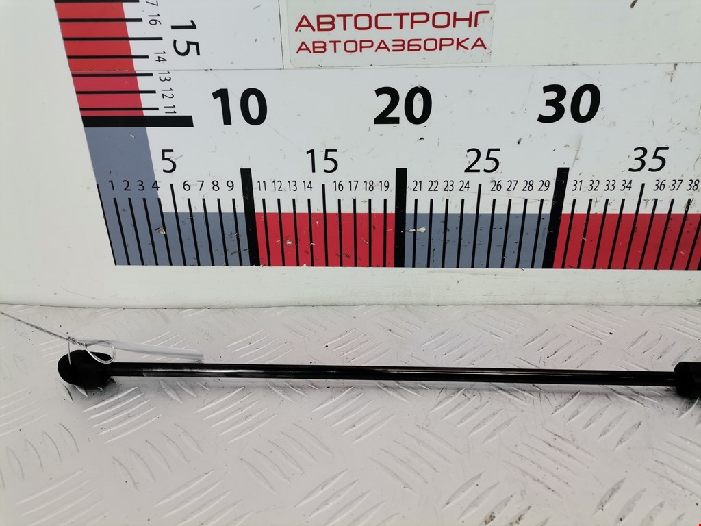 Амортизатор капота левый=правый AUDI A6 C5 1997-2004