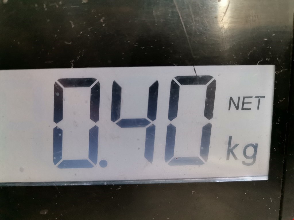 Амортизатор капота левый=правый AUDI A6 C5 1997-2004