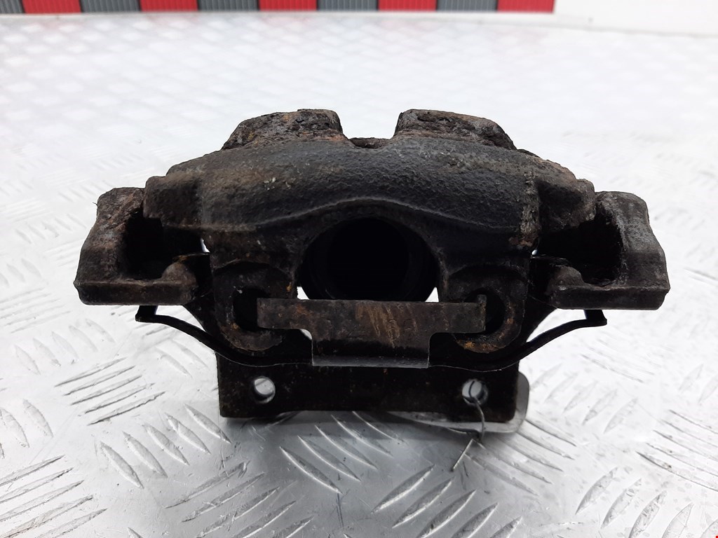 Суппорт задний левый BMW 1er E81\E87 2004-2011