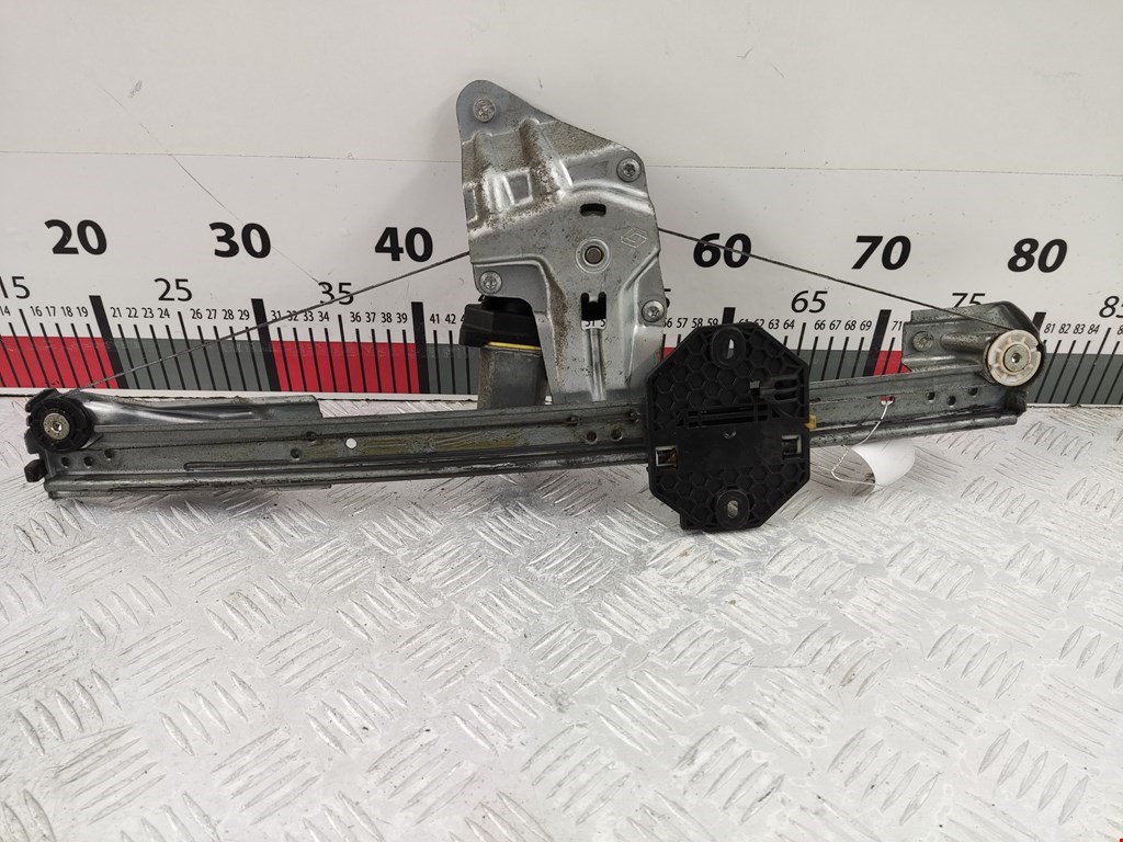 Стеклоподъемник передний правый DACIA Logan II 2014-2020