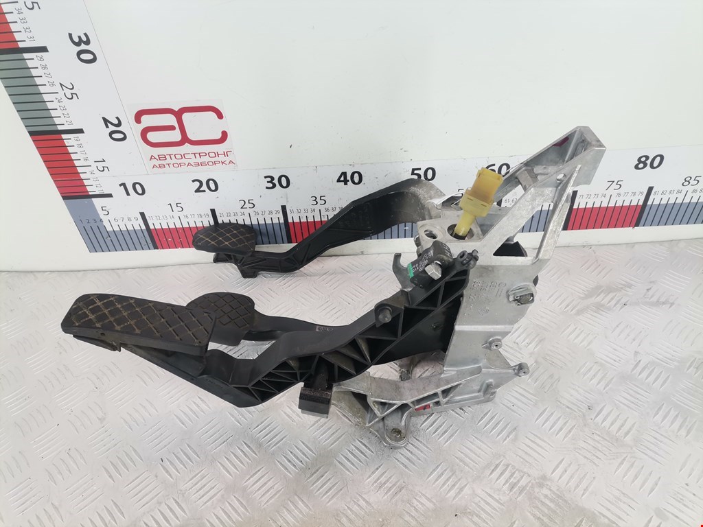 Блок педалей (педальный узел) AUDI A4 B5 1995-2001