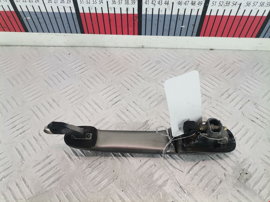 Ручка двери передней наружная правая SEAT Alhambra 1996-2010