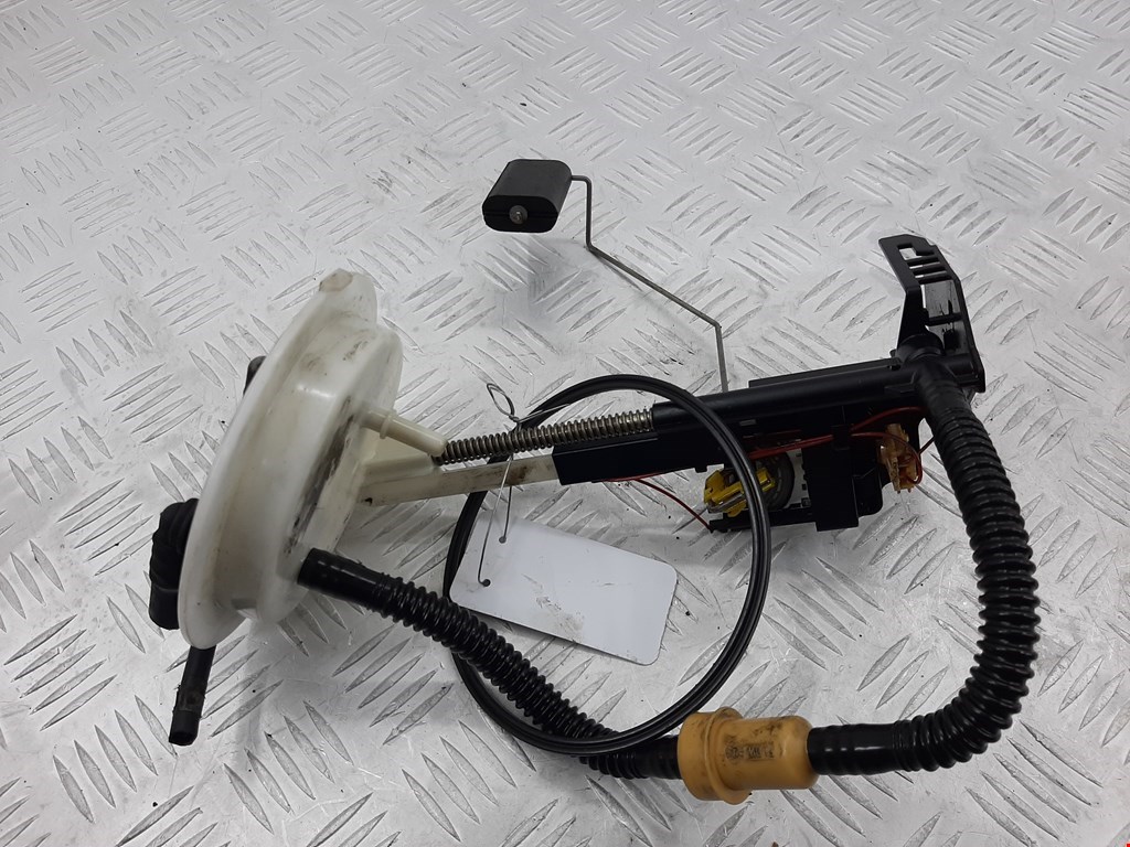 Датчик уровня топлива BMW 5er 5 серия E60/E61 2003-2010