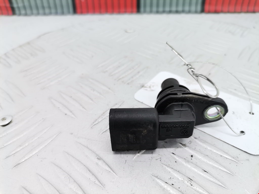 Датчик положения распредвала VOLKSWAGEN Golf IV 1997-2003