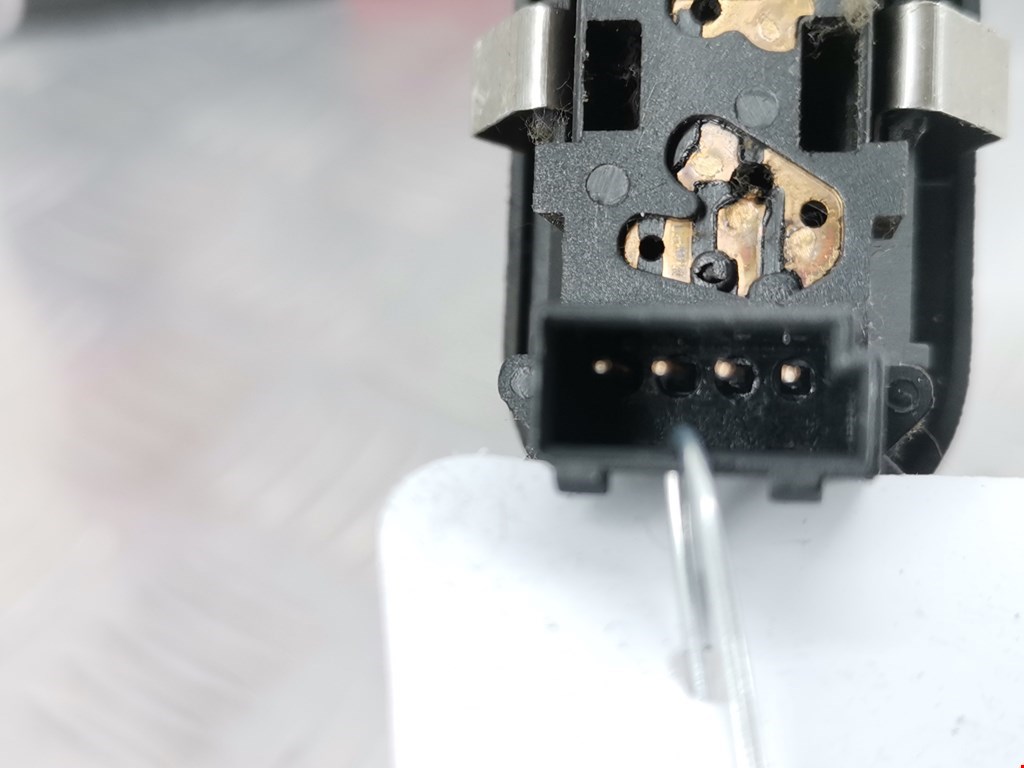 Кнопка стеклоподъемника OPEL Astra G 1998-2005