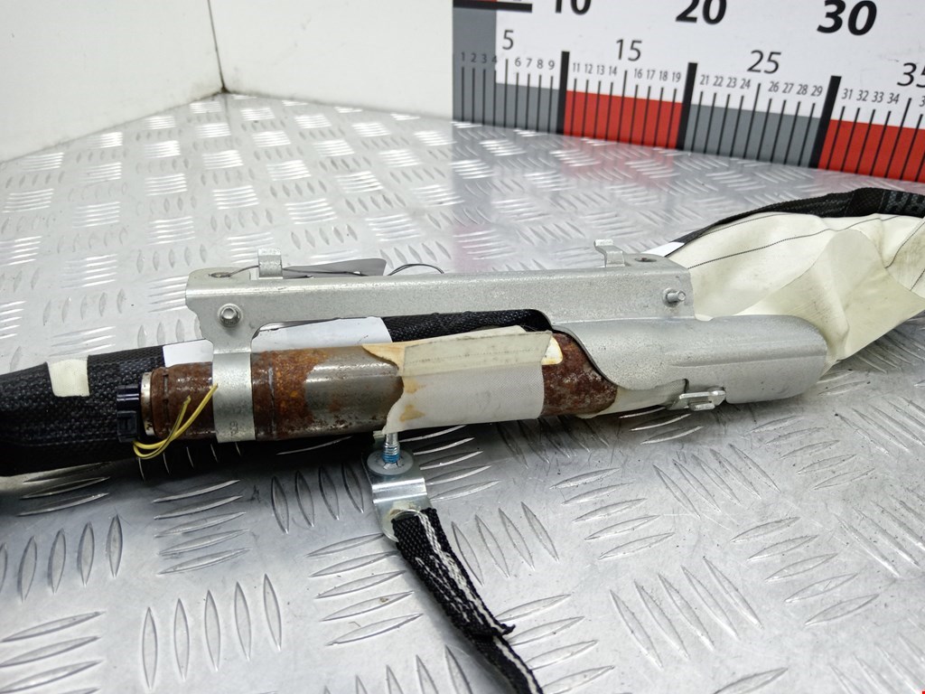 Подушка безопасности боковая (шторка) TOYOTA Yaris II XP50 2005-2011