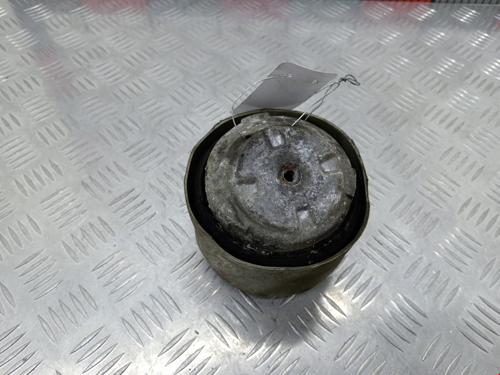 Подушка (опора) крепления двигателя Mercedes CLC-Class (CL203) (2008-2011)