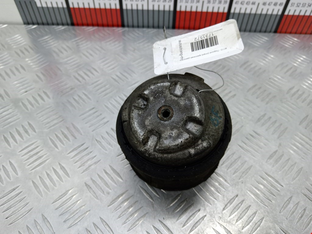 Подушка (опора) крепления двигателя Mercedes CLC-Class (CL203) (2008-2011)