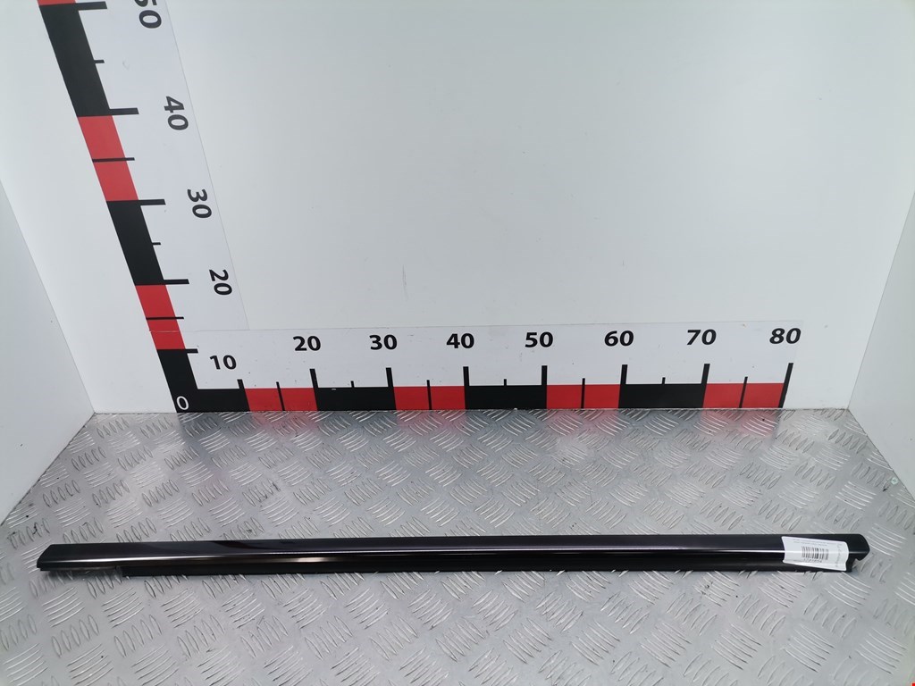 Накладка декоративная (молдинг) стекла двери передней левой Mercedes C-Class (W203) (2000-2008)