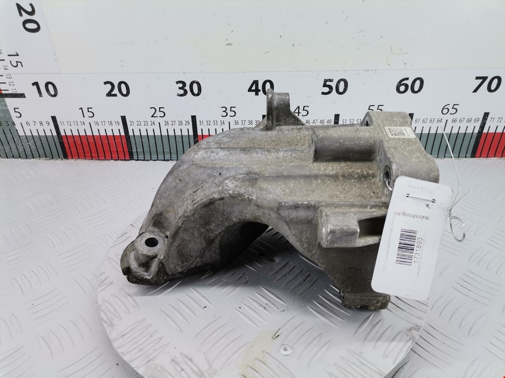 Кронштейн (крепление лапа) двигателя Mercedes E-Class (W212) (2009-2016)