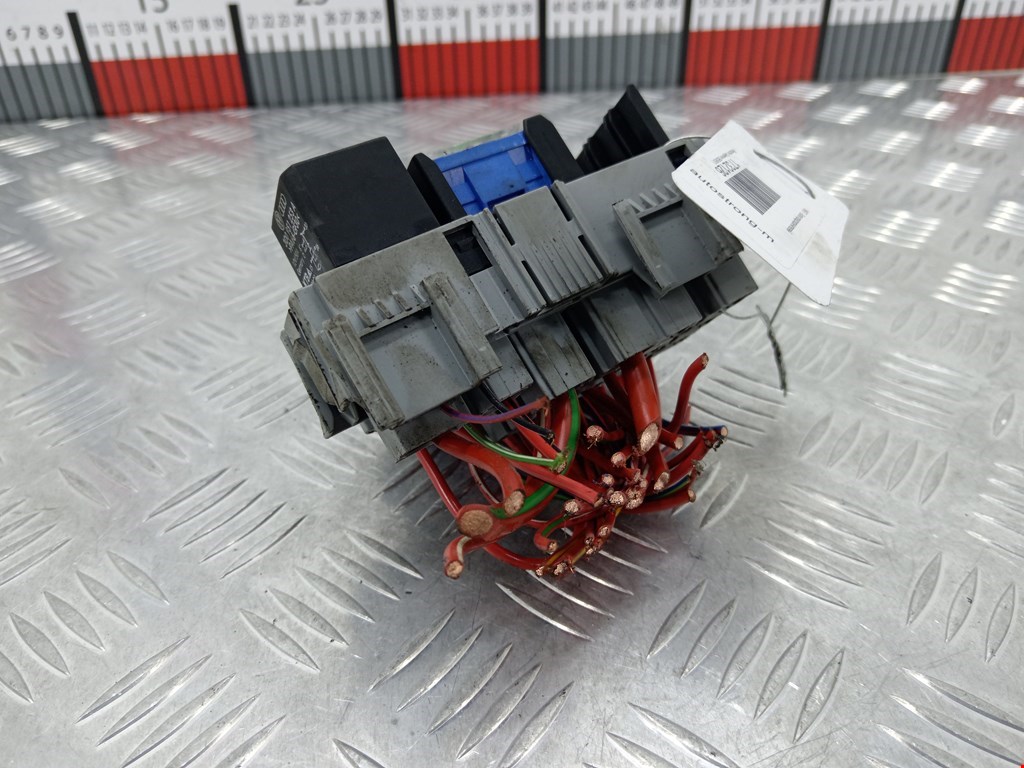 Датчик уровня в бачок омывателя PORSCHE Cayenne 955/957 2002-2010