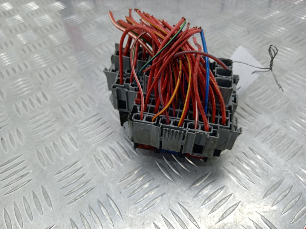 Датчик уровня в бачок омывателя PORSCHE Cayenne 955/957 2002-2010