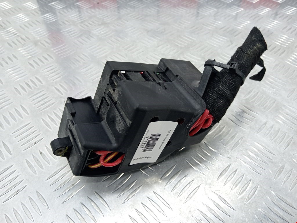 Датчик уровня в бачок омывателя PORSCHE Cayenne 955/957 2002-2010